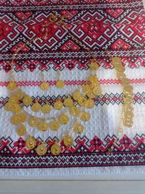 Handmade necklace, bracelet and earrings set with embroidered cloth new