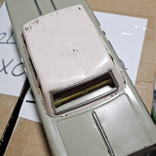Τσιγκινο παιδικό παιχνίδι αυτοκίνητο vintage μεταχειρισμένο