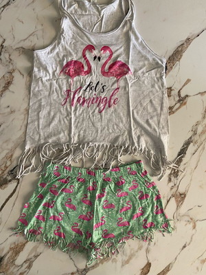Children's flamingo pajama set like new