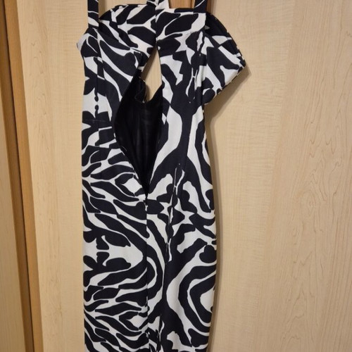 Trilogy dress black and white zebra print like new