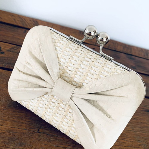 Vintage Axel bag used, beige