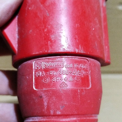 Three-phase female extension plug 4×16A used, 3P+Ground