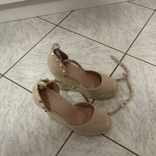 Summer platform sandals like new, beige and pink, size 37