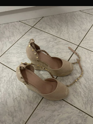 Summer platform sandals like new, beige and pink, size 37