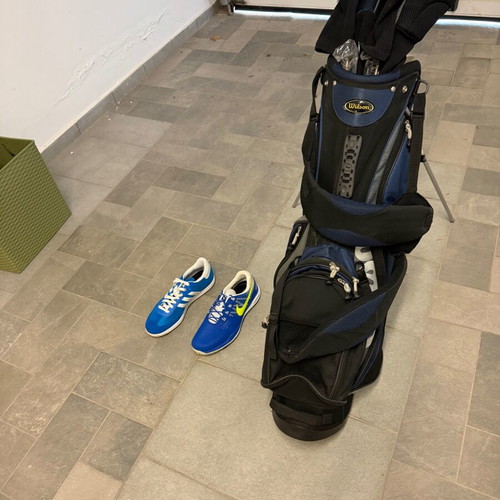 Wilson golf clubs and Adidas and Nike shoes size 44 2/3 new