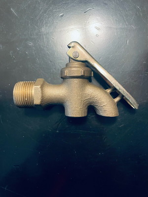 Brass faucet with safety lock 3/4