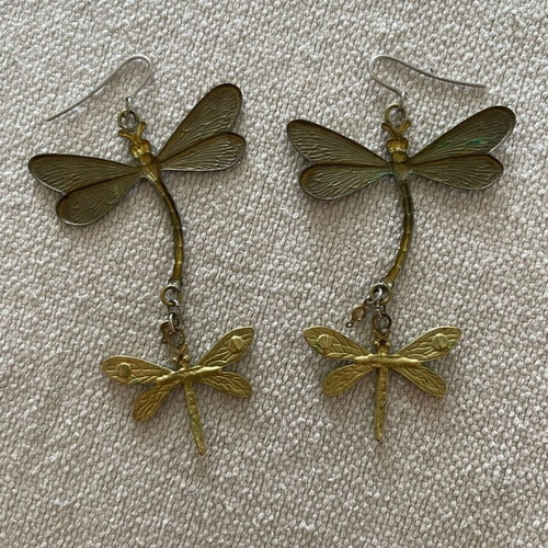 Dragonfly gold dangling earrings like new