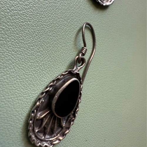 Vintage earrings silver 925 and onyx used