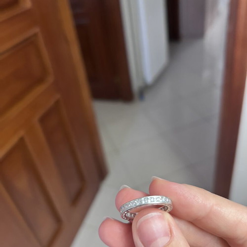 Swarovski silver ring with crystals