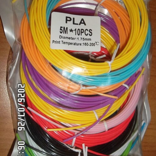 3D Pen like new with 46 colorful refills set