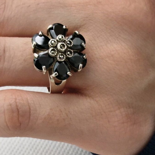 925 Silver Ring new with real stones, size 18, black and blue