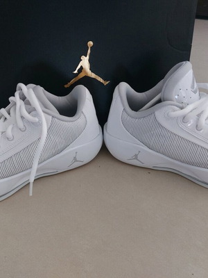 Nike Jordan Lucas αθλητικά παπούτσια καινούργια, μέγεθος 42.5, άσπρα