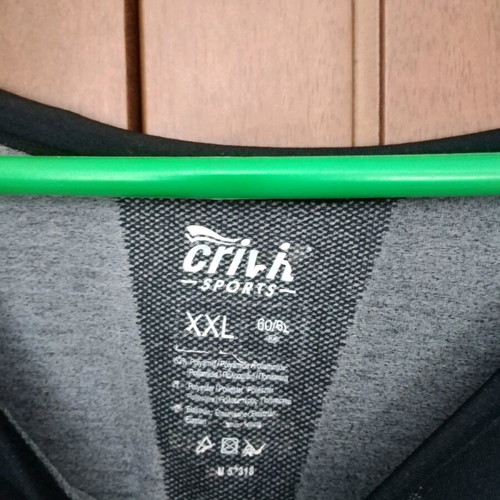 Gym tank top like new, size L, black
