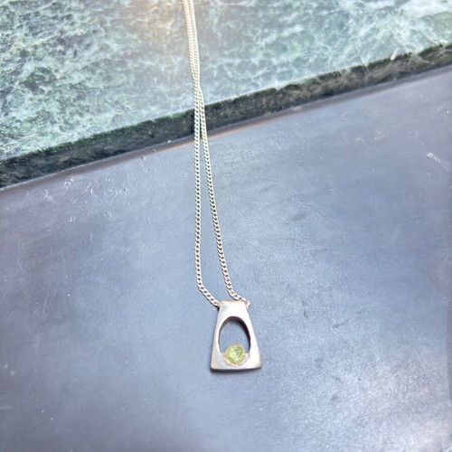Silver pendant with semi-precious stone