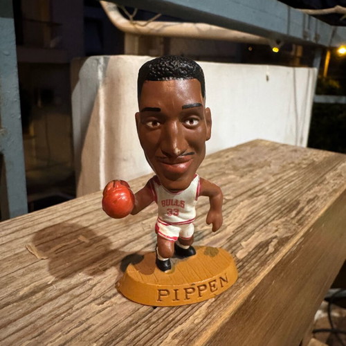 Pippen Bulls NBA Corinthian 1997 figure like new, vintage