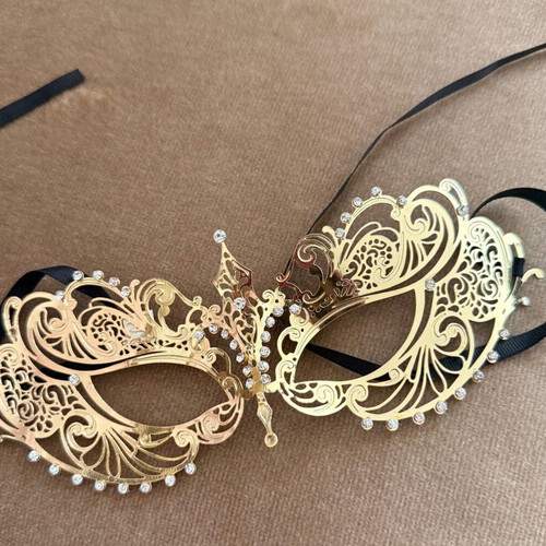 Venetian mask handmade like new, golden 20cm