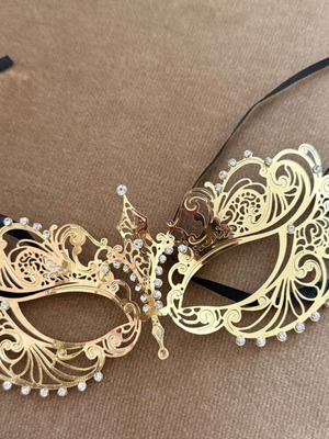 Venetian mask handmade like new, golden 20cm