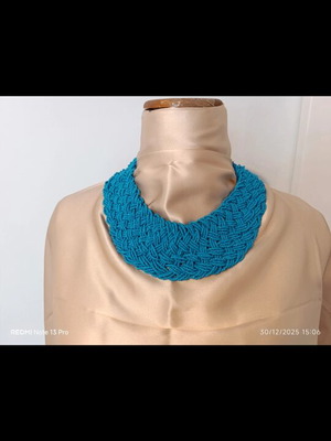 Handmade wide turquoise beaded choker necklace like new