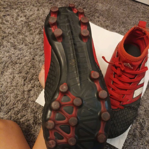 Adidas football shoes used, size 33, black