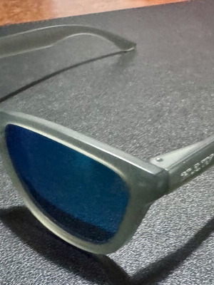 Hawkers sunglasses khaki matte with mirror lenses like new
