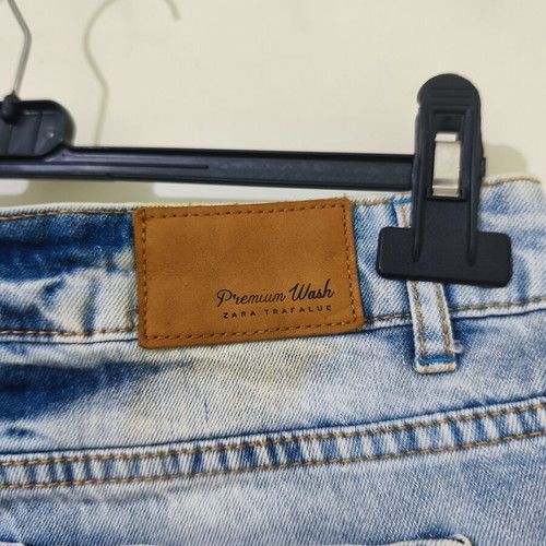 Zara Trafaluc low-rise denim shorts like new, size 36, blue