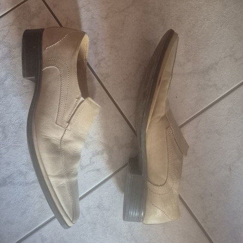 Elite men's beige moccasin shoes used, size 42