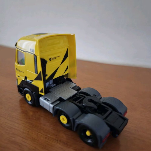 Μινιατούρα Herpa Renault T tractor 6×2 1:87 καινούργιο