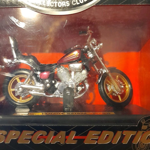 Yamaha motorcycle miniatures 1:18 special edition new