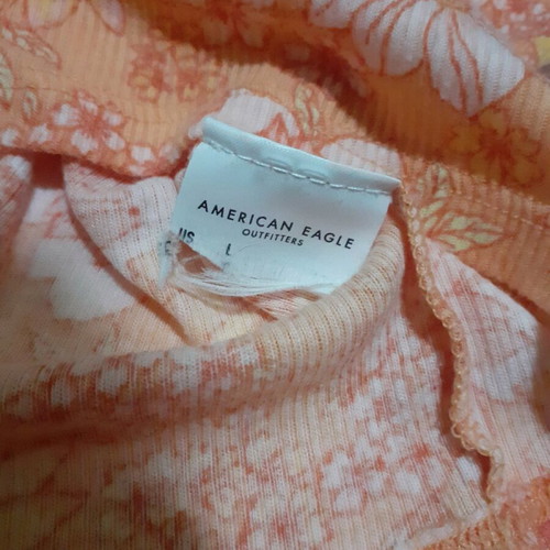 American Eagle women's t-shirt like new, multicolor orange, size L