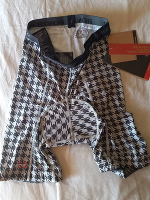 Bontrager cycling apparel new, size Small