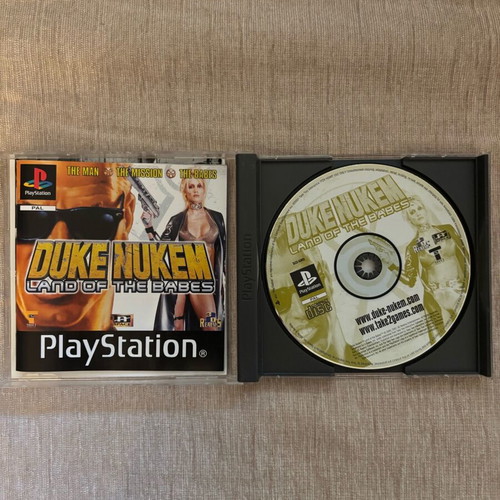 Duke Nukem Land of the Babes PlayStation 1 game used, complete