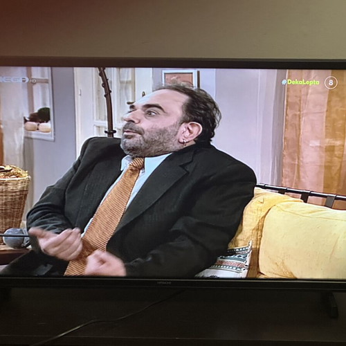 Hitachi TV 32 inch