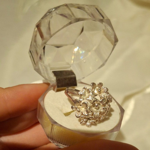 Silver 925 ring small size 5.5-6 new