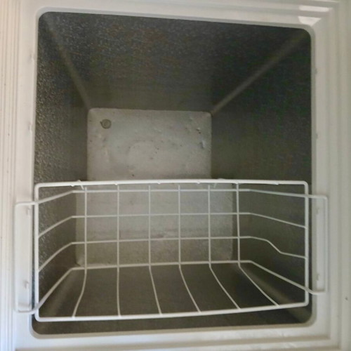 Philco chest freezer like new, white, 100 liters