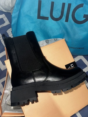 Luigi black ankle boots new, size 39 with chunky sole and zipper