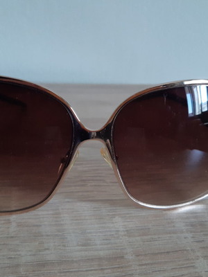 Sunglasses (final price)