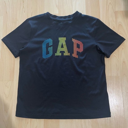 GAP dry fit t-shirt for 6-7 years like new