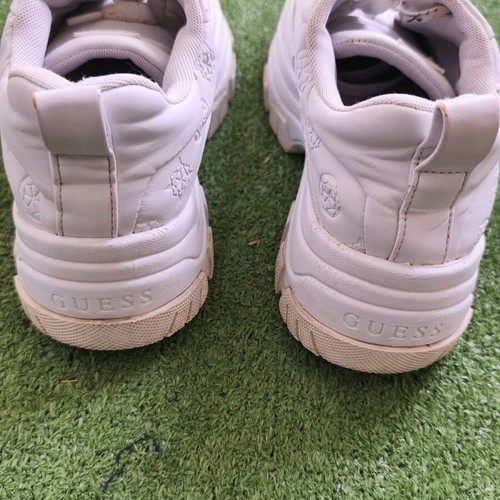 Guess sneakers athletic shoes like new, white, leather
