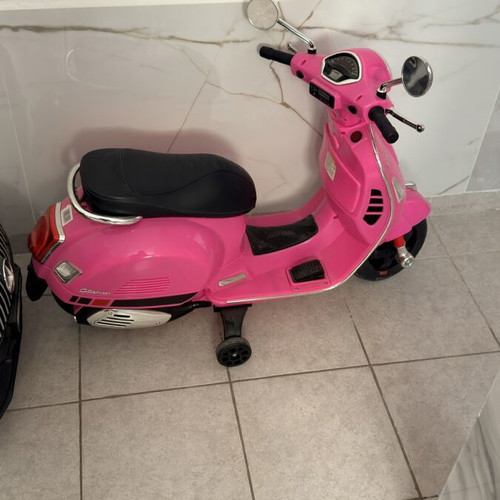 Electric car and motorcycle used, need batteries