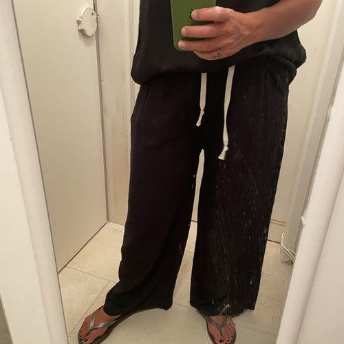 Black wide-leg pants with elastic waist and drawstring, size L-XL