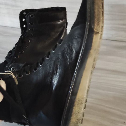 Leather ankle boots new, black without heels