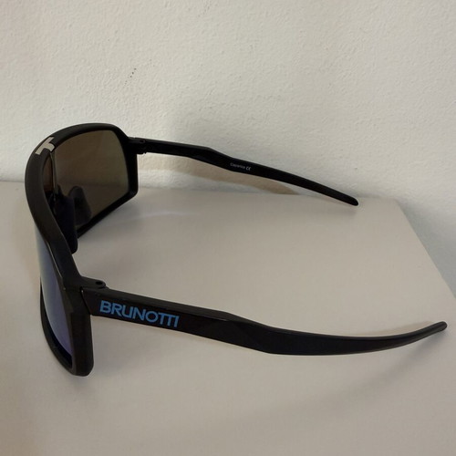 Brunotti Polarized Sport Sunglasses with Blue Mirror Lens like new