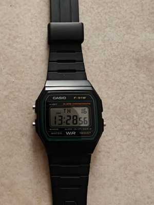 Casio F-91W watch like new, black unisex