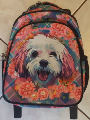 Back Me Up Love Dog trolley bag used for kindergarten