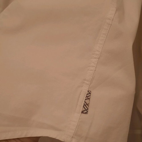Burberry women's shirt size M like new, white
