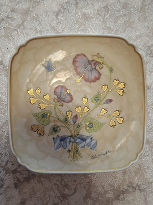 Hutschenreuther Ole Winther collectible porcelain plate set like new, limited edition