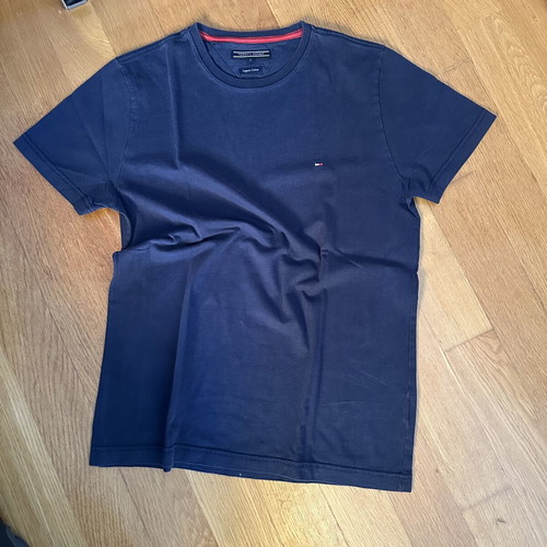 Tommy Hilfiger Navy Blue T-Shirt Medium Organic Cotton used