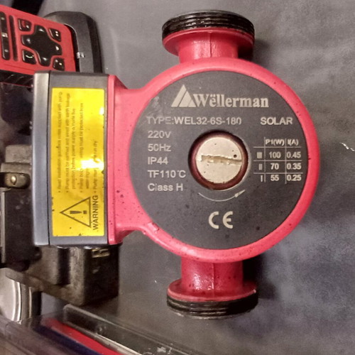 Wellerman Solar circulator used, 3 speeds, 220V