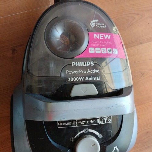 Philips vacuum cleaner used with power cyclone system and 9m cable