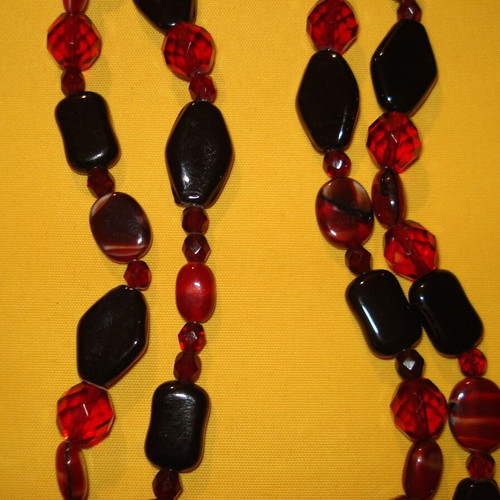 Necklace with stones like new